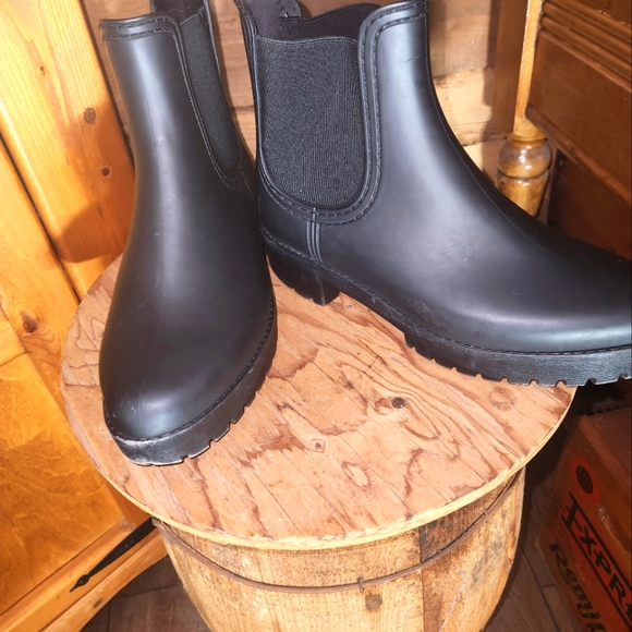 JEFFREY CAMPBELL BLACK MATTE CLOUDY WATERPROOF CHELSEA BOOTS-SEE DESCRIPTION - Picture 8 of 10